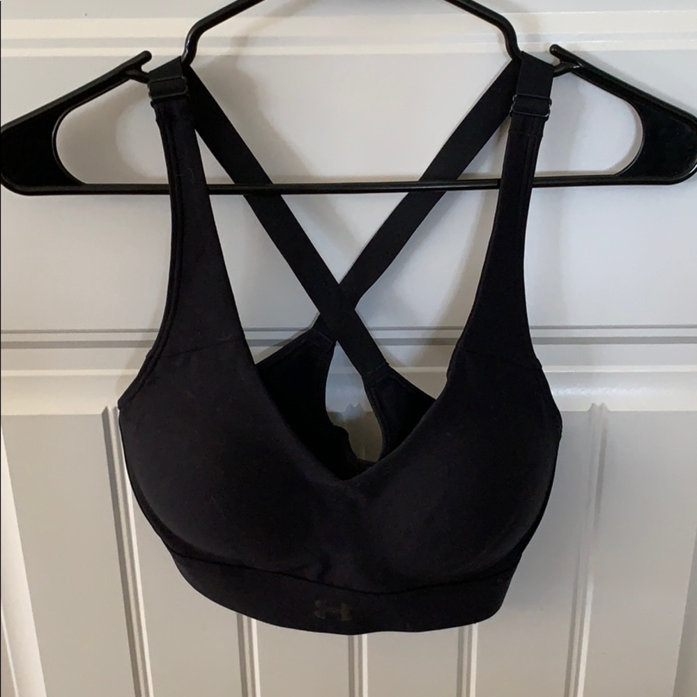 Under Armer women’s sports bra size small